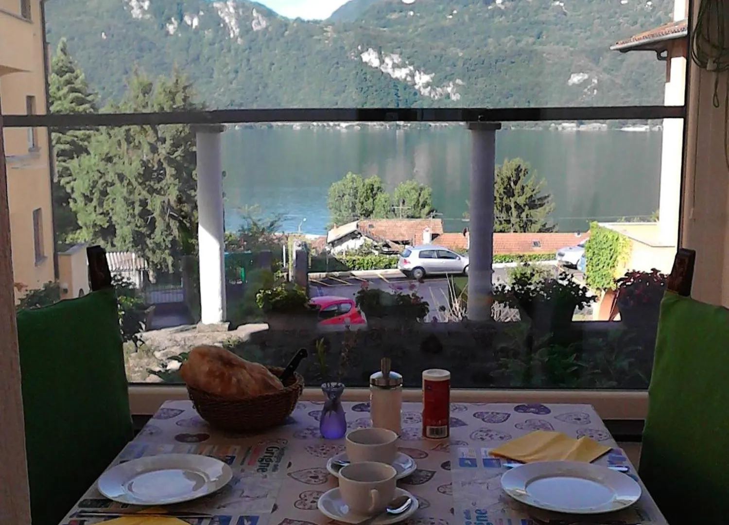 B&B Le Colombine Abbadia Lariana Bed & Breakfast