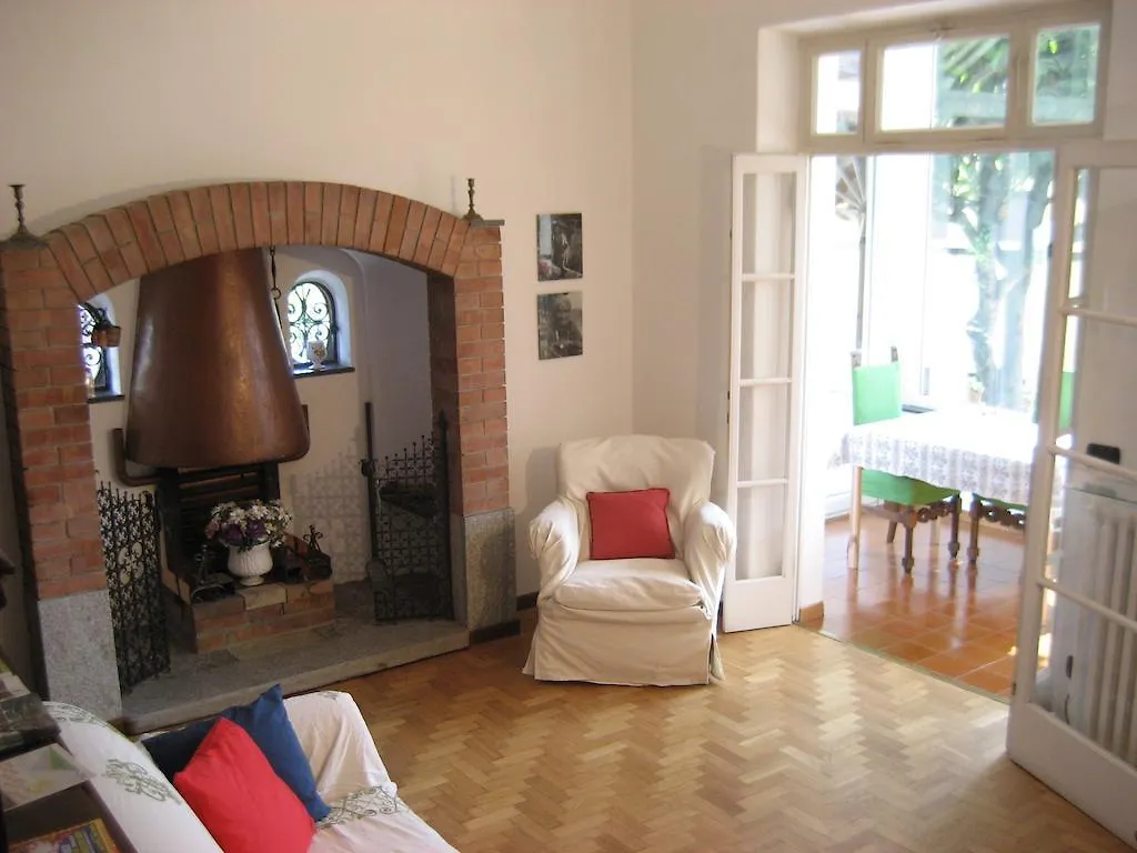 B&B Le Colombine Abbadia Lariana Bed & Breakfast